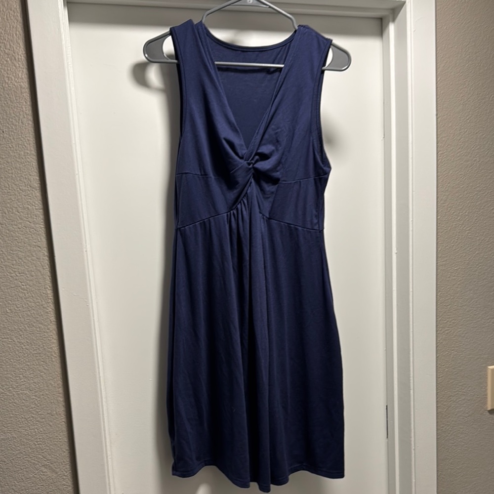 Elegant Navy Blue Sleeveless Dress